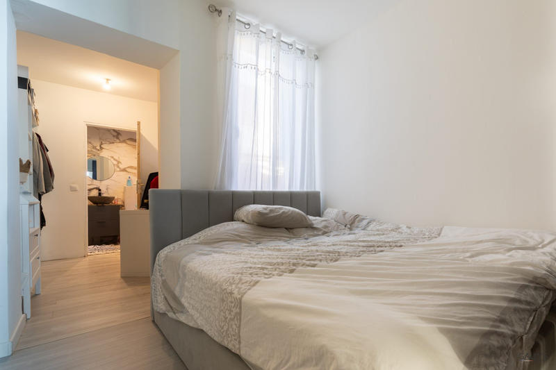 Maison - 162 m² - 9 pièces