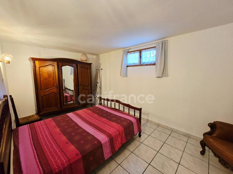 Maison - 182 m² - 7 pièces