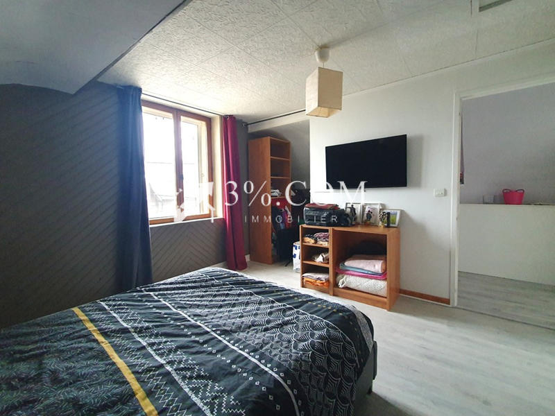 Maison - 91 m² - 5 pièces