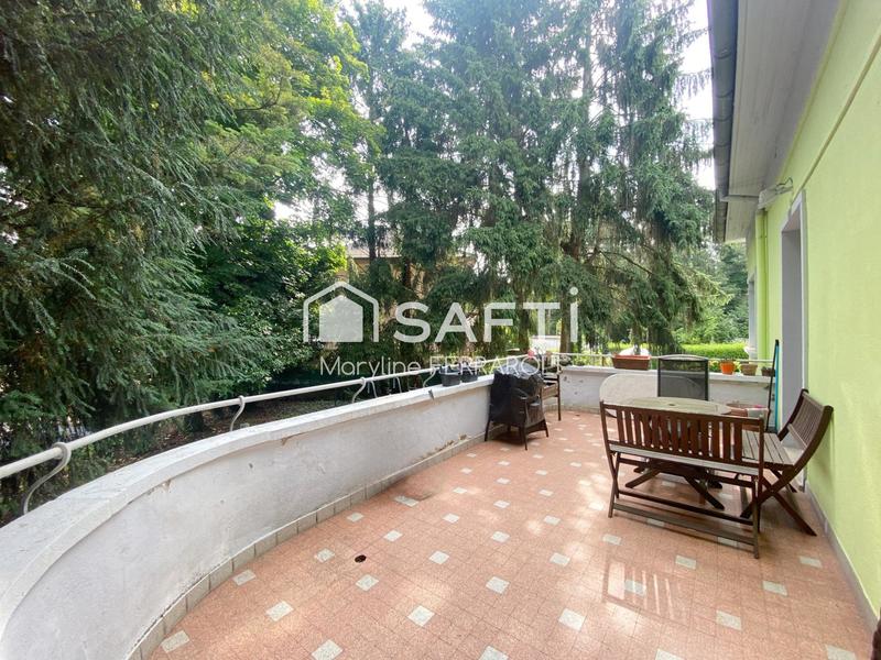 Villa - 180 m² - 6 pièces