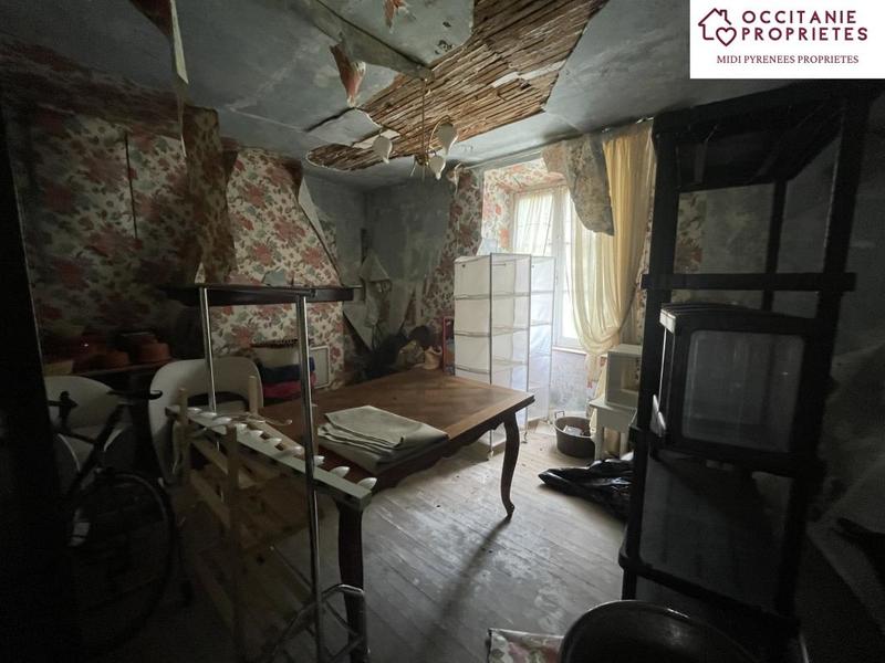 Maison de village - 360 m² - 6 pièces