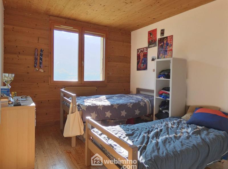 Appartement - 92 m² - 4 pièces