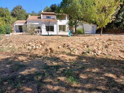 Maison - 230 m² - 8 pièces