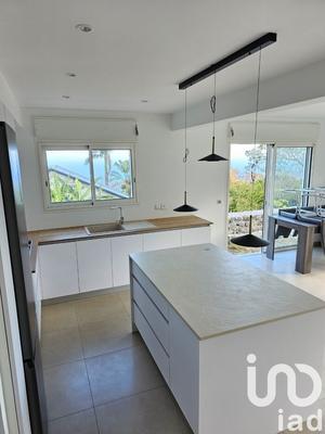 Maison - 97 m² - 4 pièces