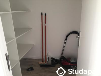 Chambre - 9 m² - 1 pièce