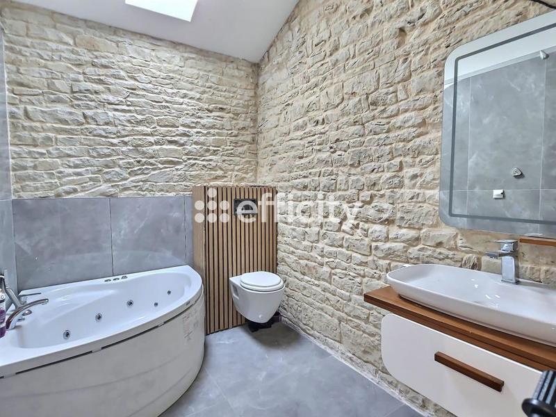 Maison - 136 m² - 4 pièces