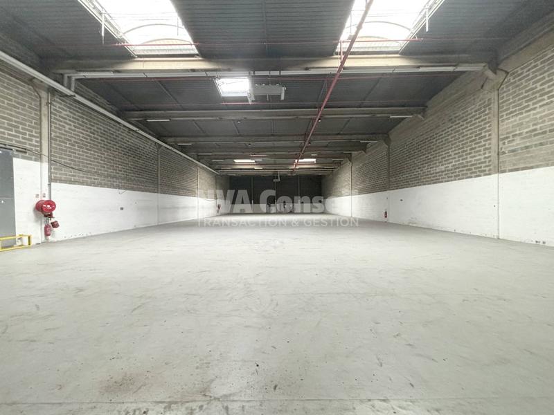 Entrepôt - 4 016 m²