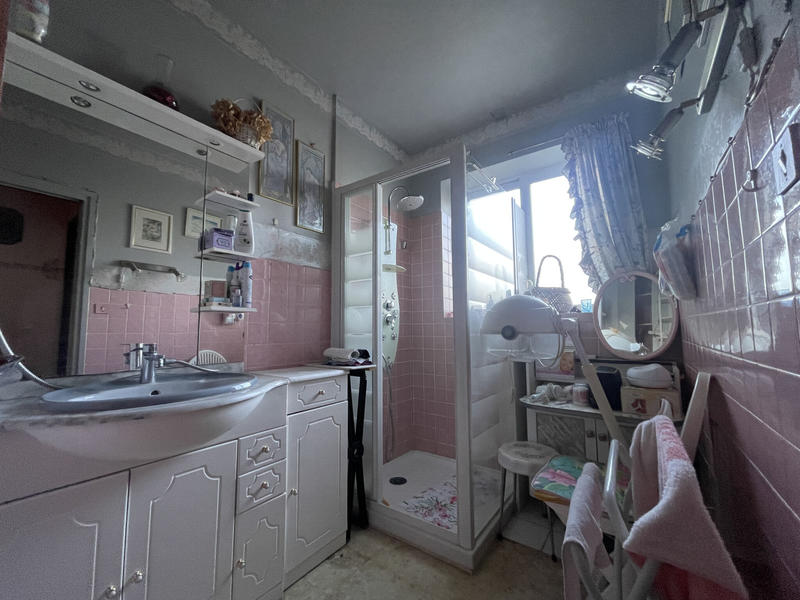 Maison - 186 m² - 9 pièces