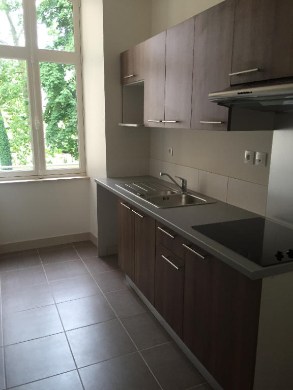 Appartement - 90 m² - 3 pièces