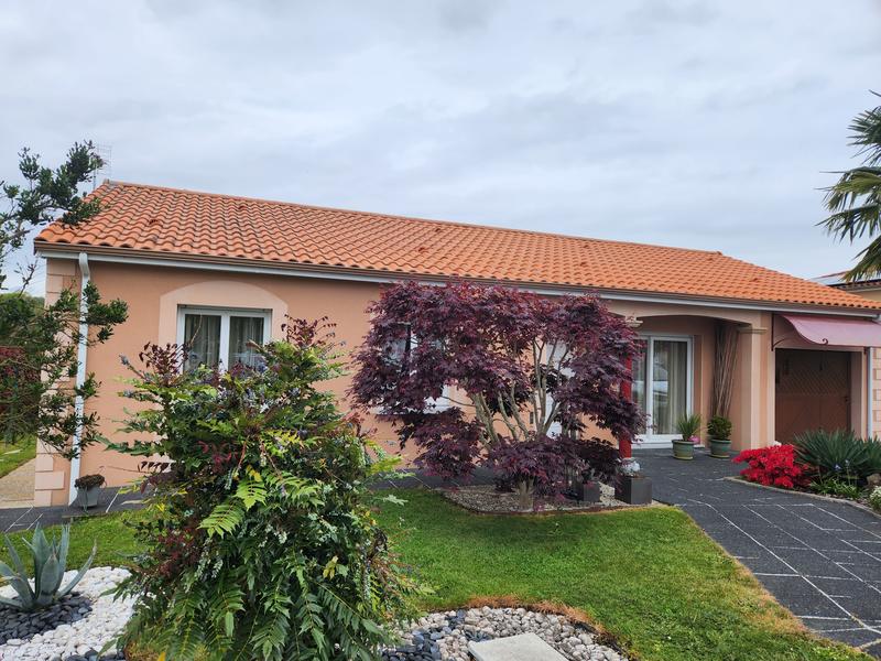 Maison - 95 m² - 5 pièces