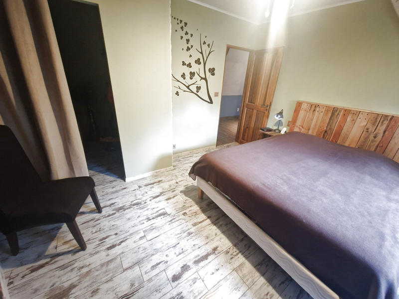 Maison - 223 m² - 7 pièces