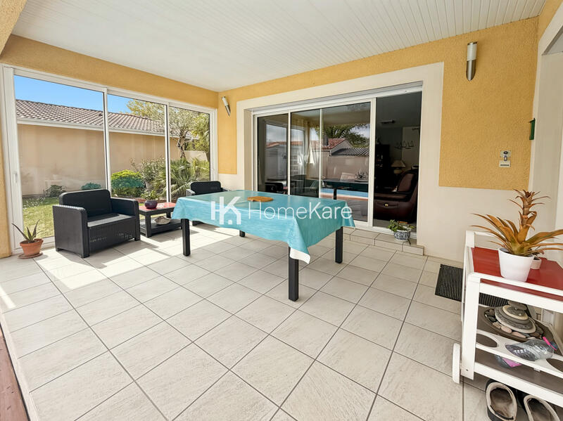 Maison - 182 m² - 7 pièces