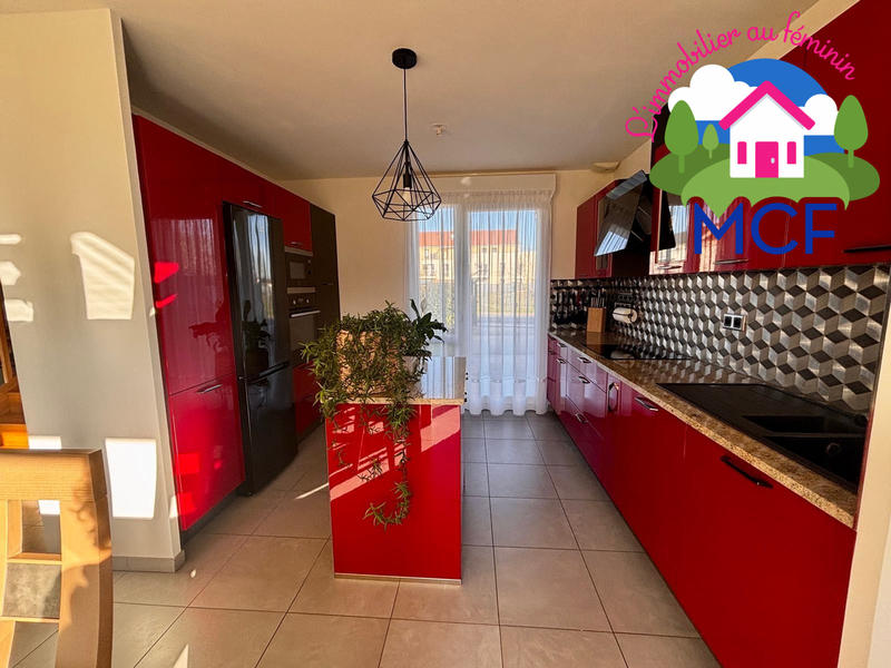 Maison traditionnelle - 88 m² - 4 pièces