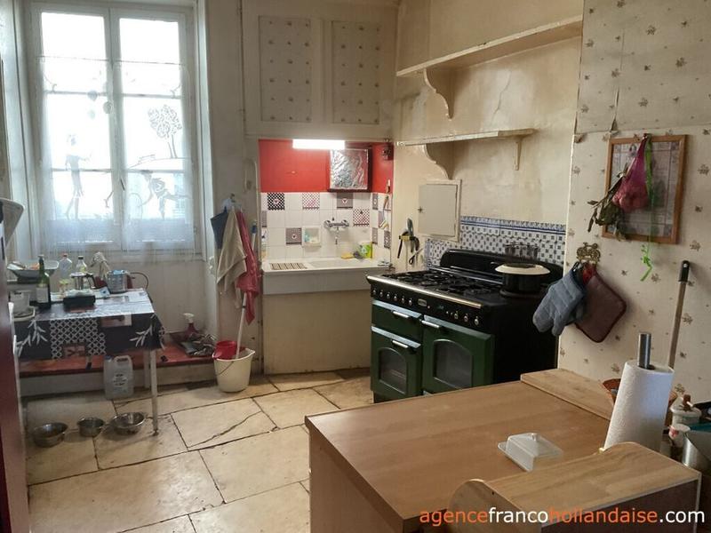 Maison chambre d'hôtes - 285 m² - 8 pièces