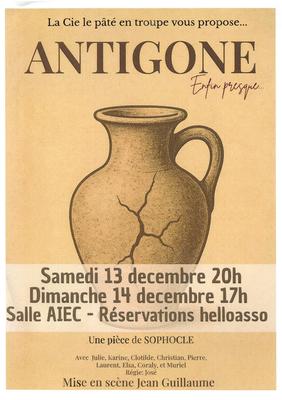Pièce de théâtre &quot;Antigone, enfin presque...&quot;
