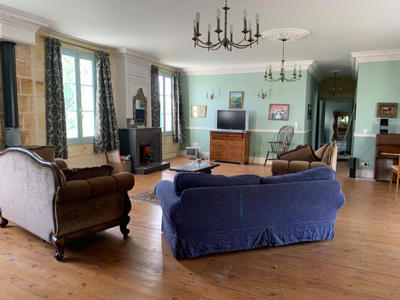 Maison - 245 m² - 7 pièces