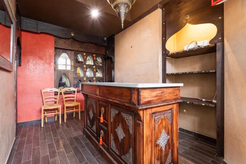 Maison de ville - 240 m² - 10 pièces