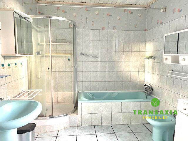 Maison ancienne - 198 m² - 8 pièces