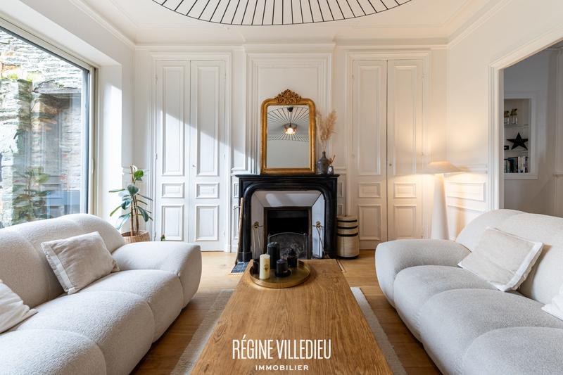 Maison - 167 m² - 8 pièces