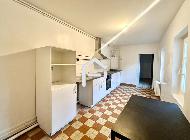 Appartement - 99 m² - 4 pièces