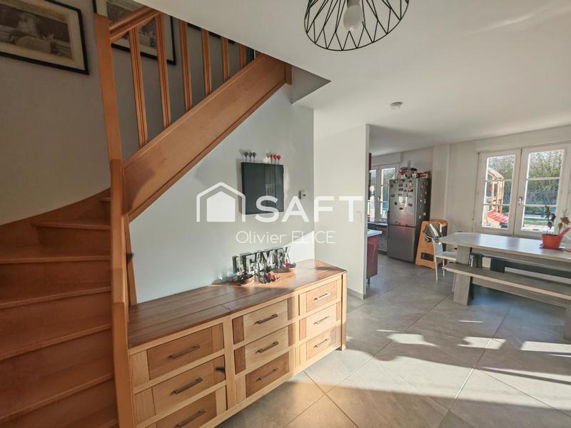 Maison - 90 m² - 4 pièces