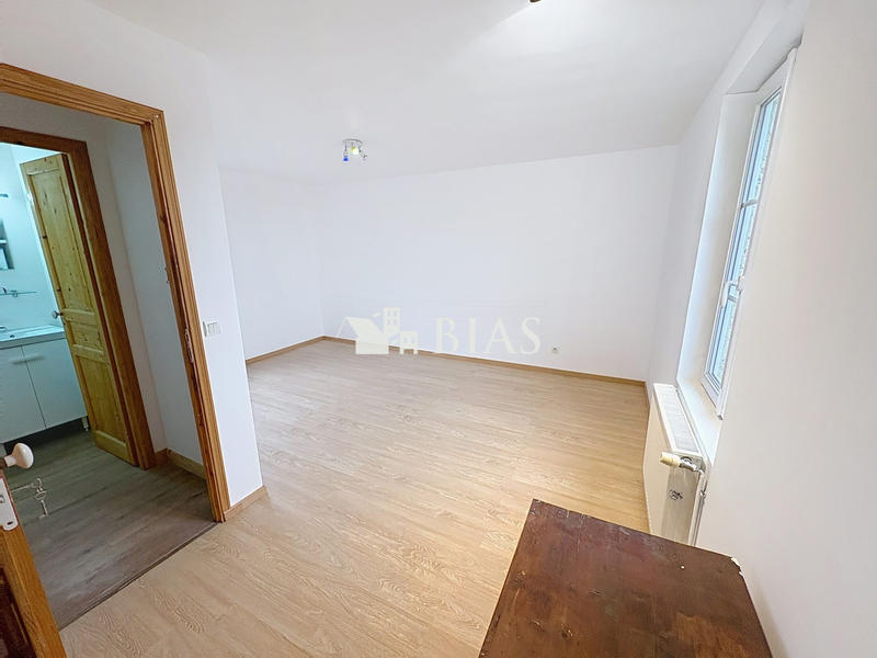 Maison - 246 m² - 9 pièces