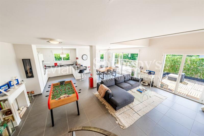 Appartement - 133 m² - 5 pièces