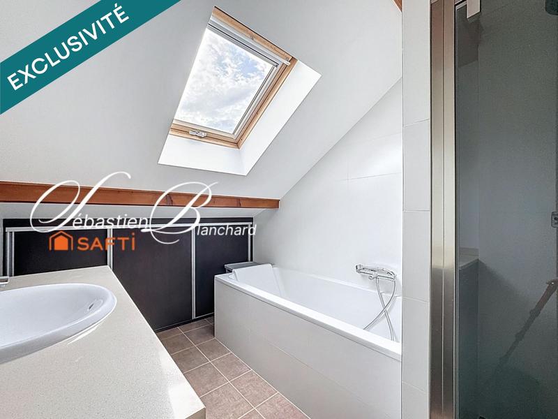 Villa - 270 m² - 9 pièces