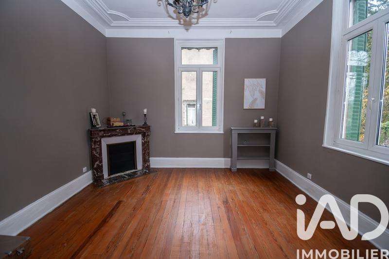 Maison - 247 m² - 9 pièces