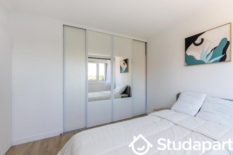 Chambre - 9 m² - 1 pièce