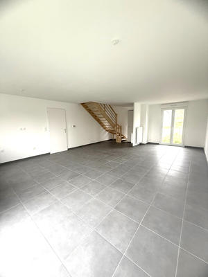 Maison - 94 m² - 4 pièces