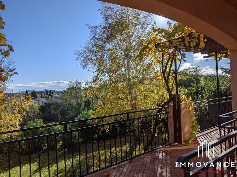 Maison - 290 m² - 7 pièces