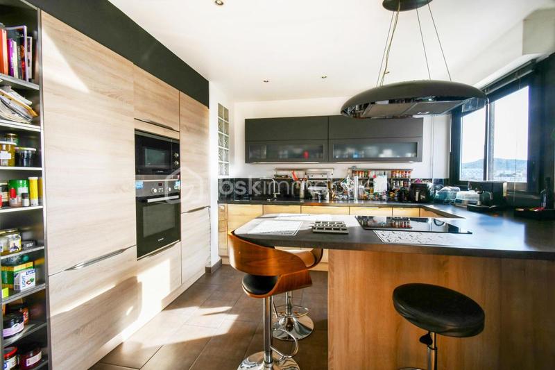 Appartement - 113 m² - 5 pièces