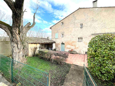 Maison - 199 m² - 7 pièces