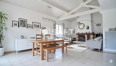 Maison - 152 m² - 6 pièces