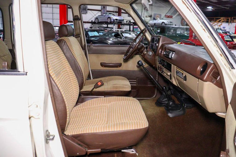 Toyota Land Cruiser Fj-60 4x4