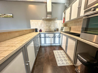 Appartement - 83 m² - 2 pièces