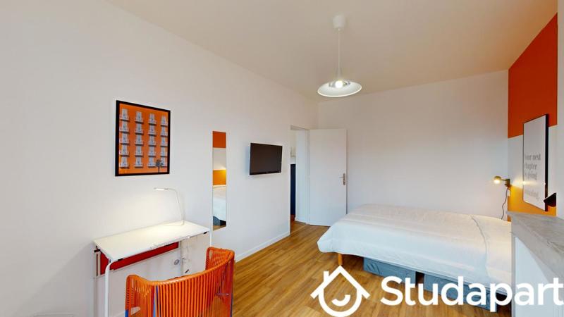 Chambre - 10 m² - 1 pièce