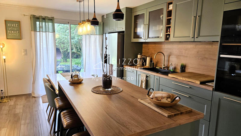 Appartement - 64 m² - 3 pièces