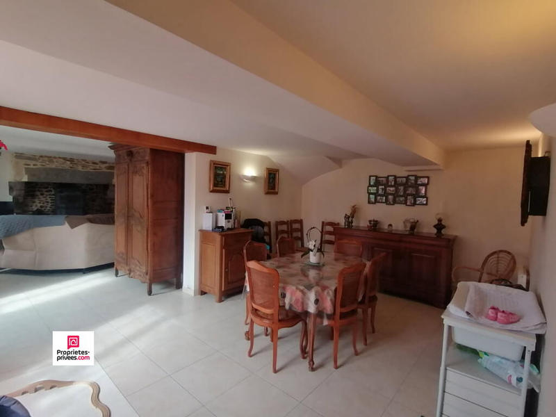 Maison - 165 m² - 6 pièces