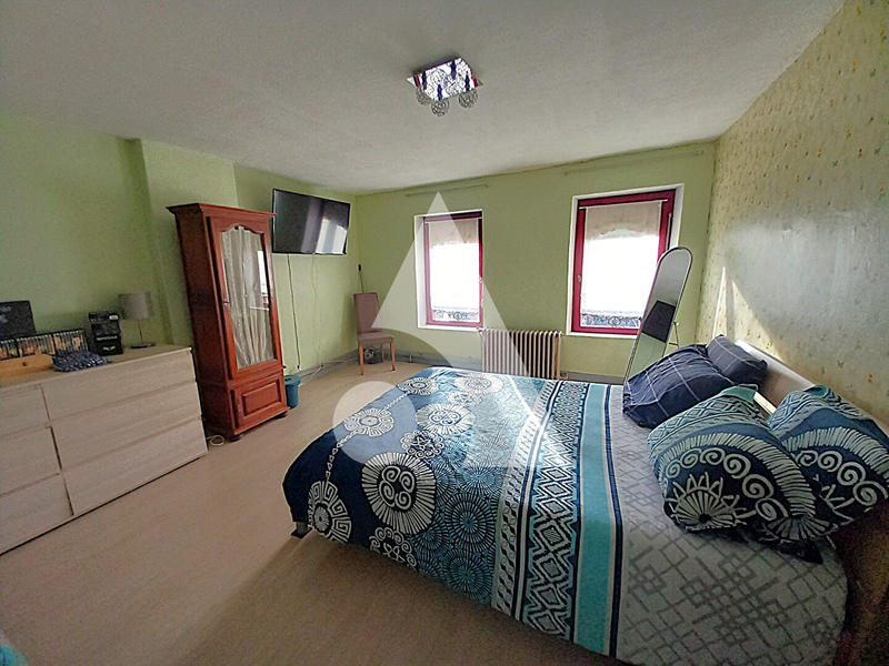 Maison - 130 m² - 10 pièces