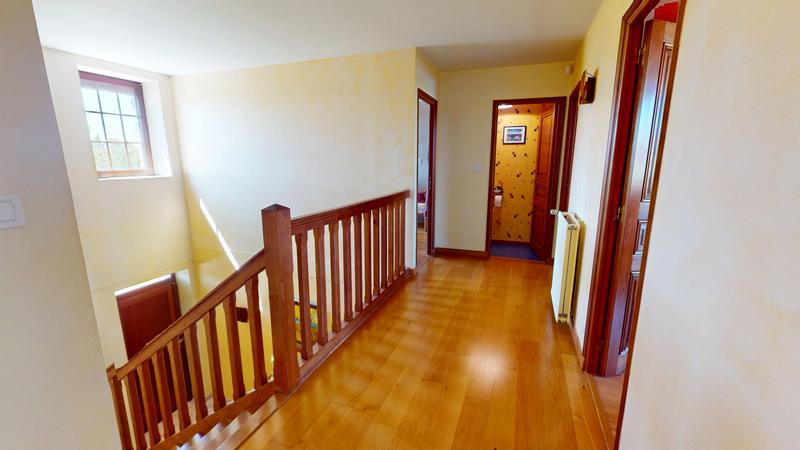 Villa - 250 m² - 7 pièces