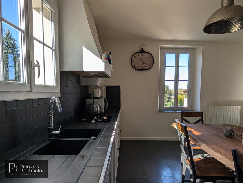 Maison de village - 270 m² - 8 pièces