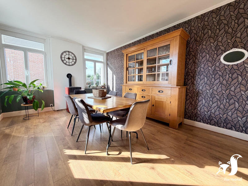 Maison - 275 m² - 7 pièces