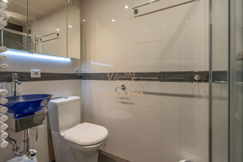 Appartement - 121 m² - 4 pièces