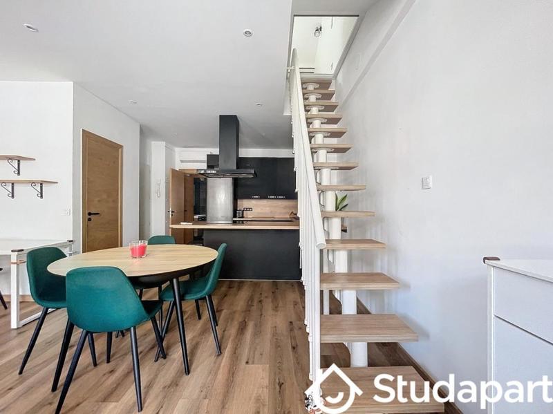 Chambre - 10 m² - 1 pièce