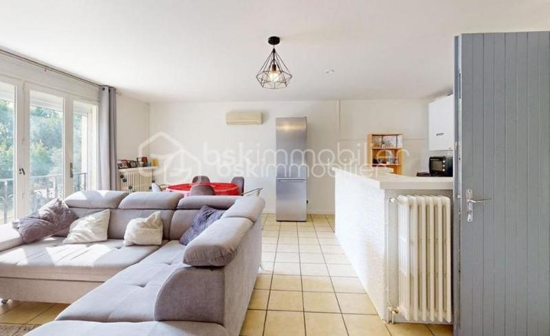 Demeure - 180 m² - 5 pièces