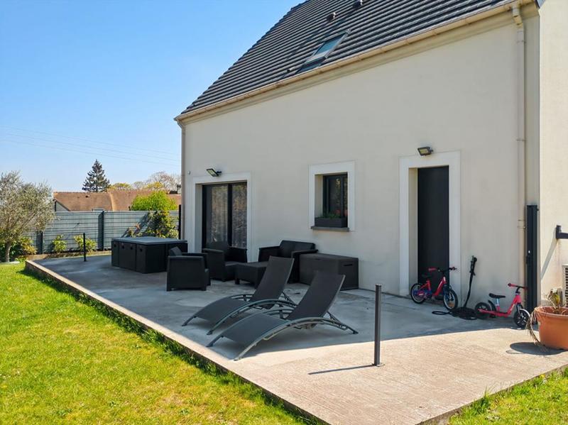 Maison - 143 m² - 6 pièces