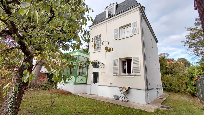 Maison - 140 m² - 7 pièces