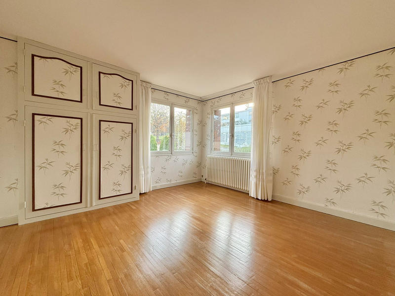 Maison - 95 m² - 5 pièces